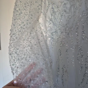 Balklänning, bröllop klänning  - Det är nytt och inte användes 