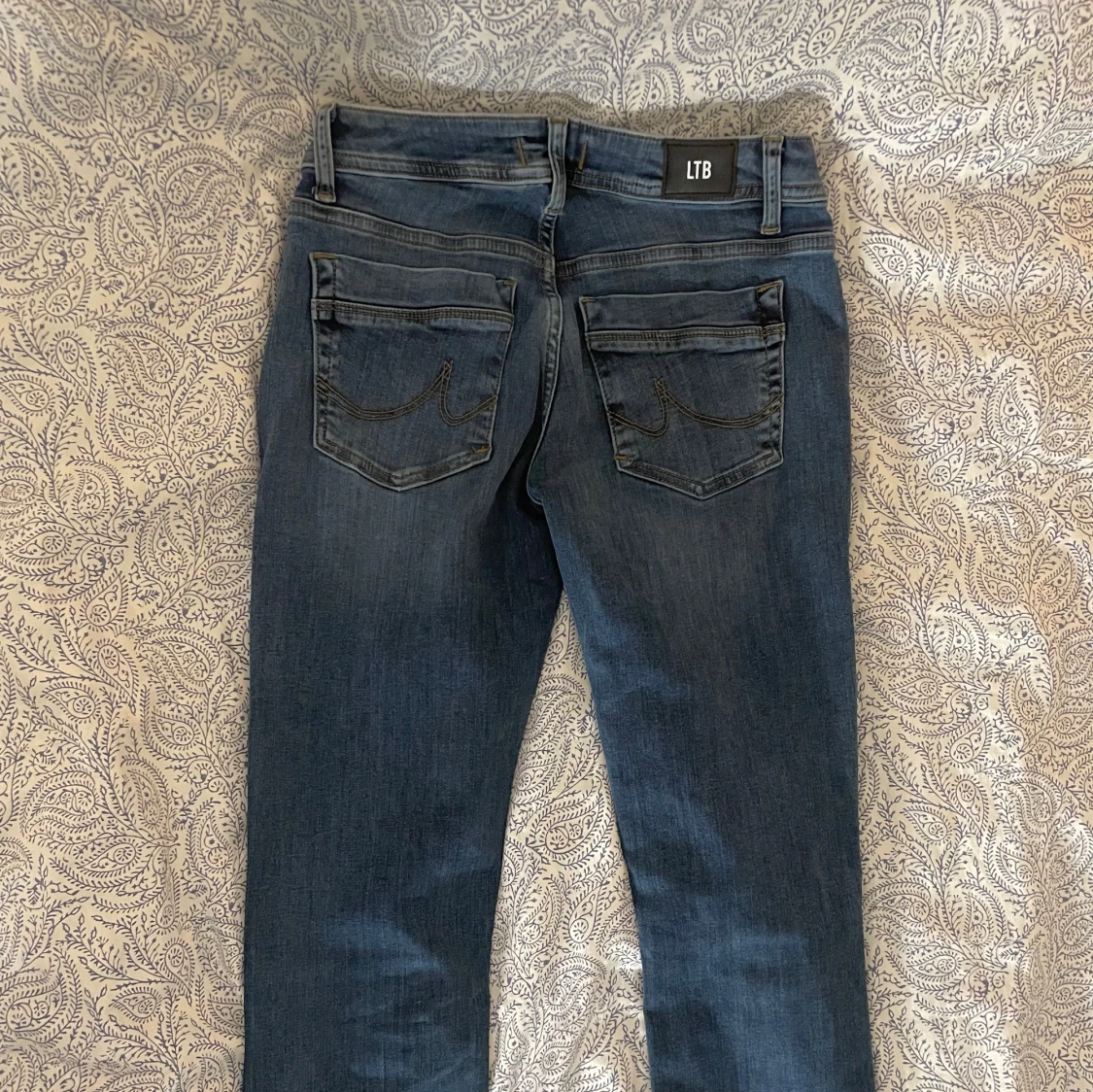 Blå bootcut jeans från LTB - 90