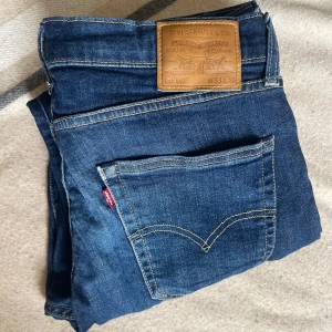 Levis 502 33x30 - Snygga 502 mkt bra skick 
