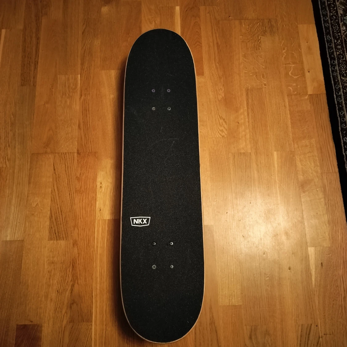 Skateboard med thundertruckar