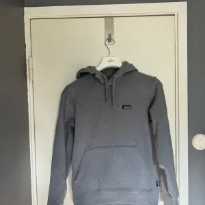 Patagonia hoodie. Inte kraftigt använd.