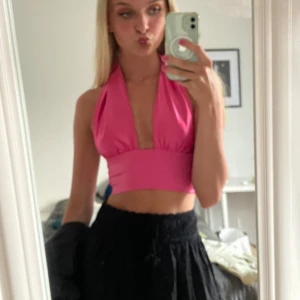 Rosa fest topp - Superfin rosa topp ifrån Gina!  Skriv vid önskan om fler bilder 🩷