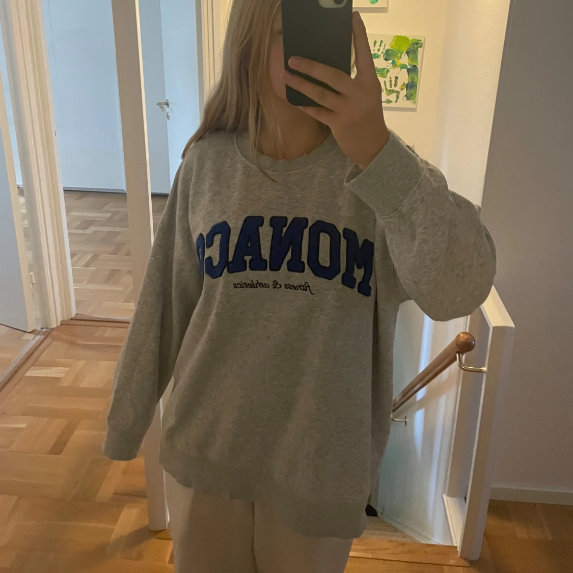 Grå tjocktröja  - 90