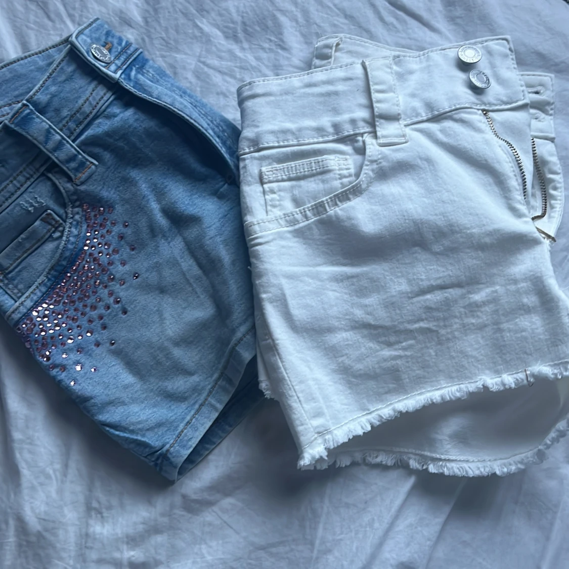 lågmidjade jeans shorts