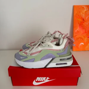 Nike skor  - Säljer ett par Nike skor, i gott skick 