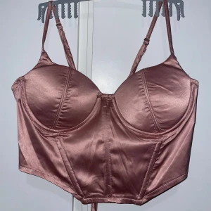 Rosa topp - En rosa topp i storlek s 