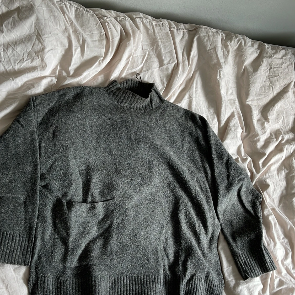 Grå strickad tröja från Zara