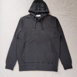 Stone island hoodie i 10 färger - Finns i 4 storlekar(S,M,L,XL) och 10 olika färger