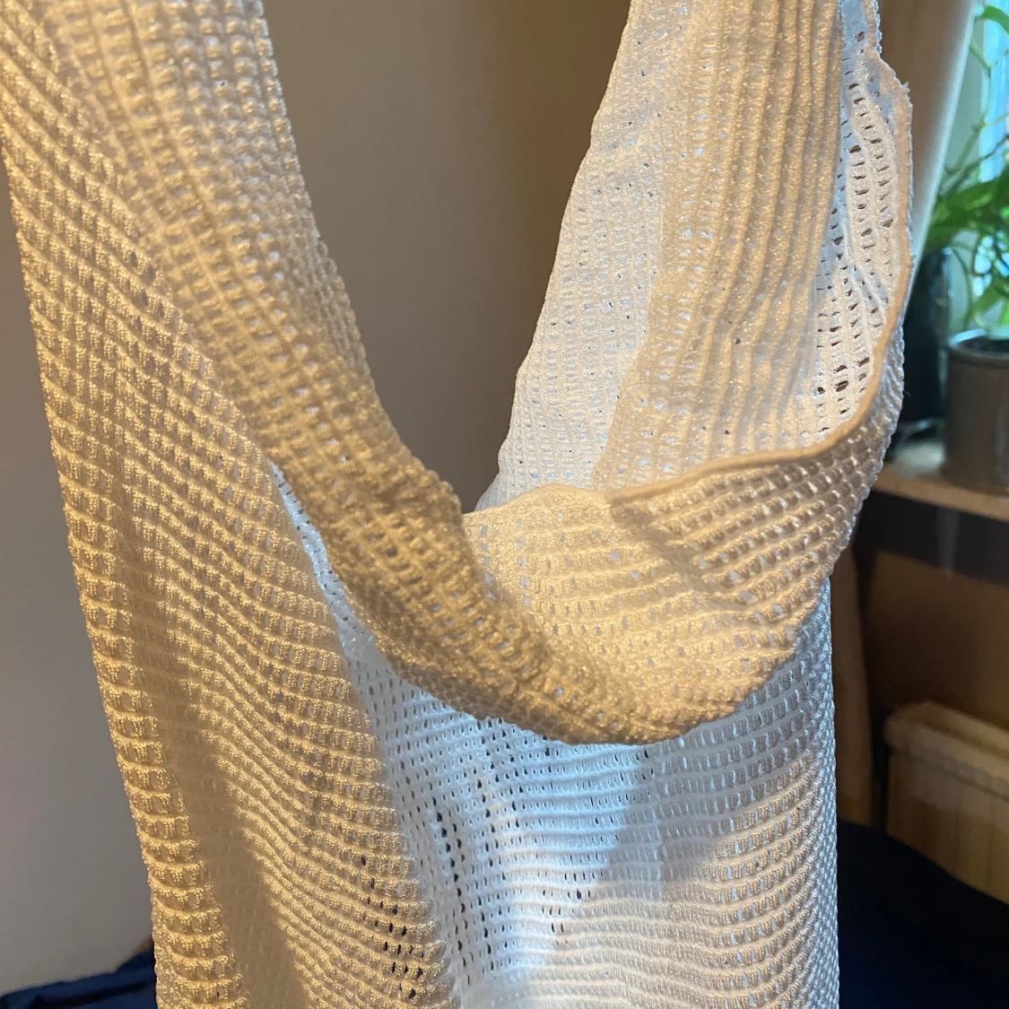 Vit överkast för bikini med knytband