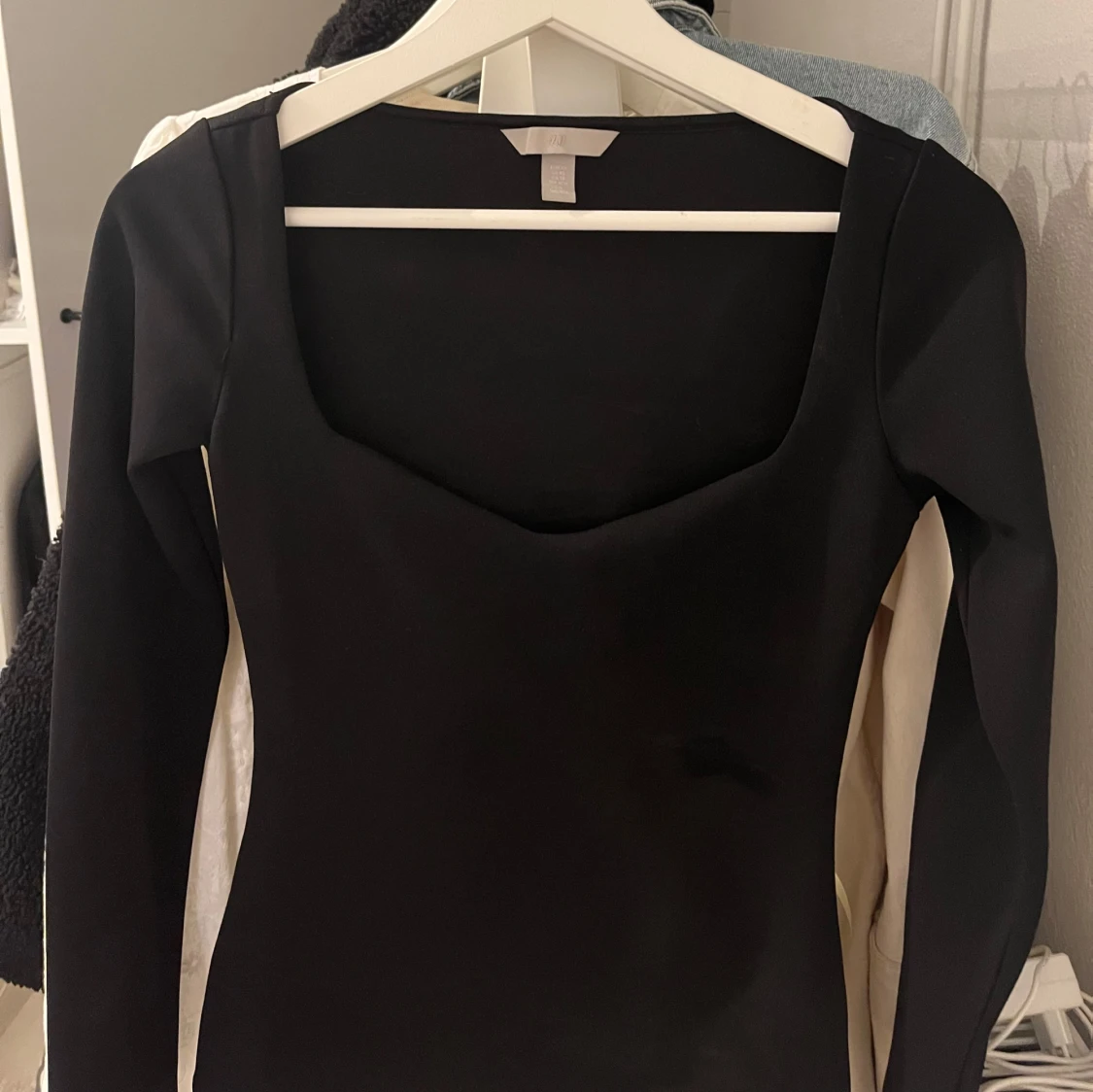 Svart långärmad topp - 1