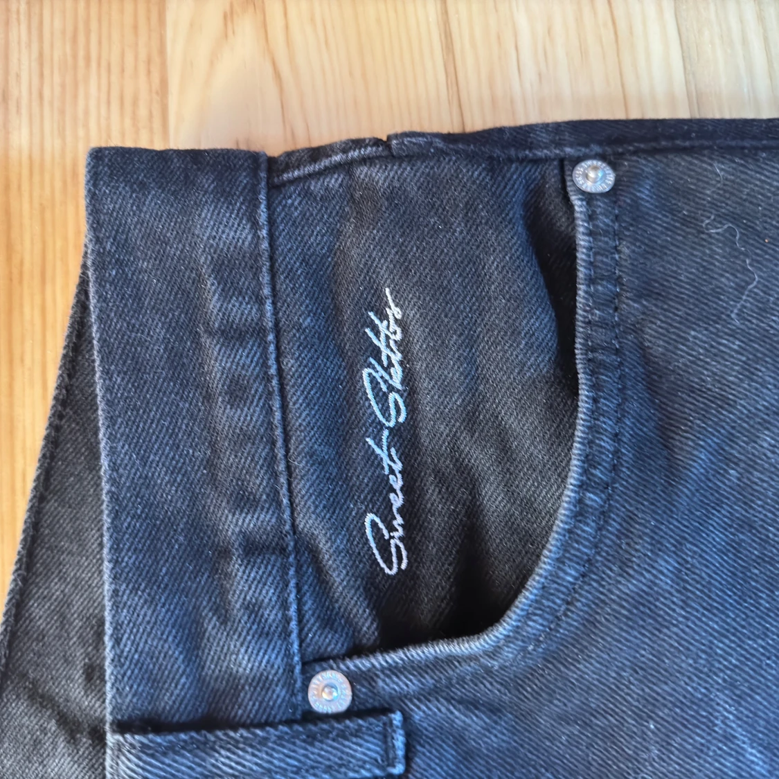 Svarta jeansbyxor från Sweet Skats - 1