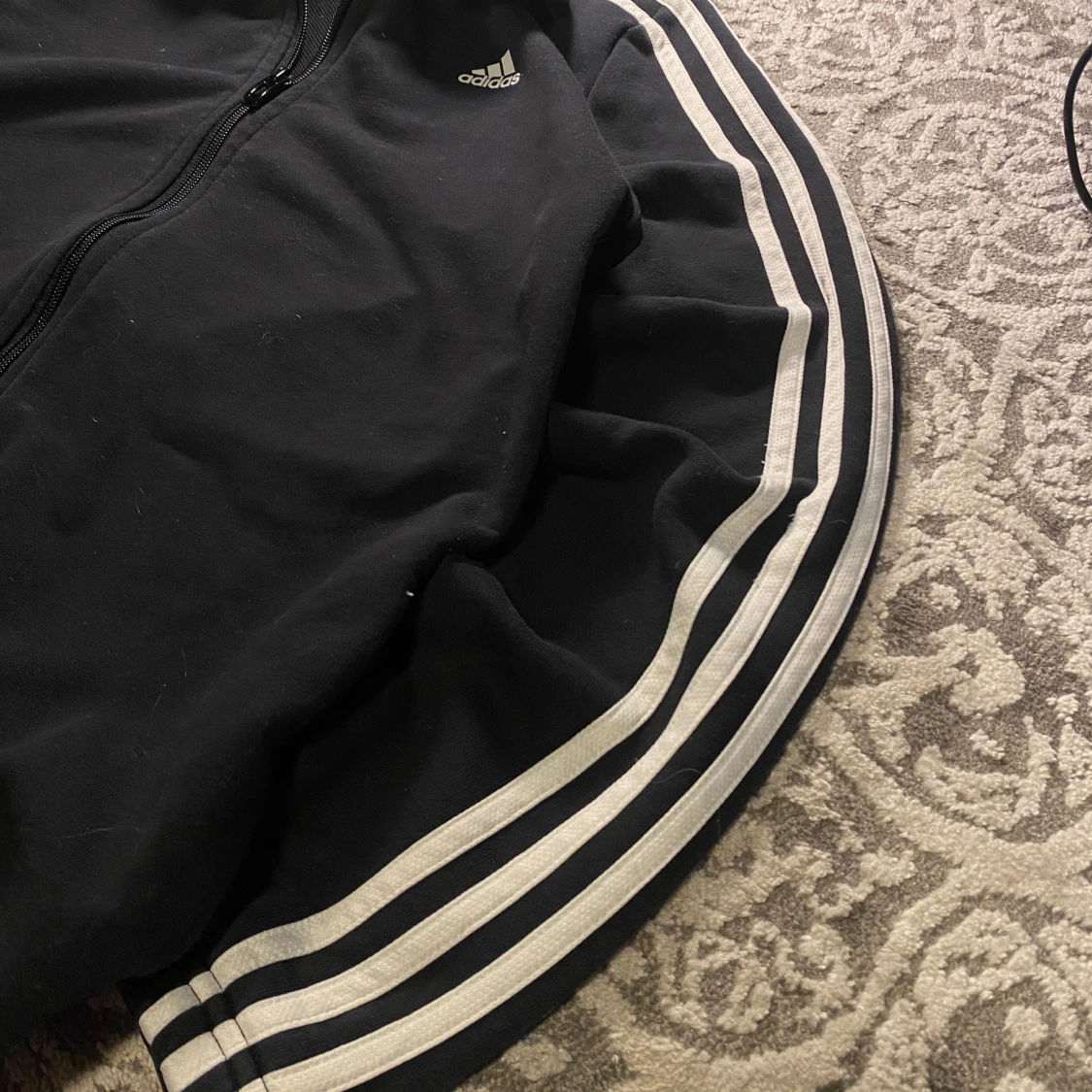 Retro Adidas Sweatshirt - 2