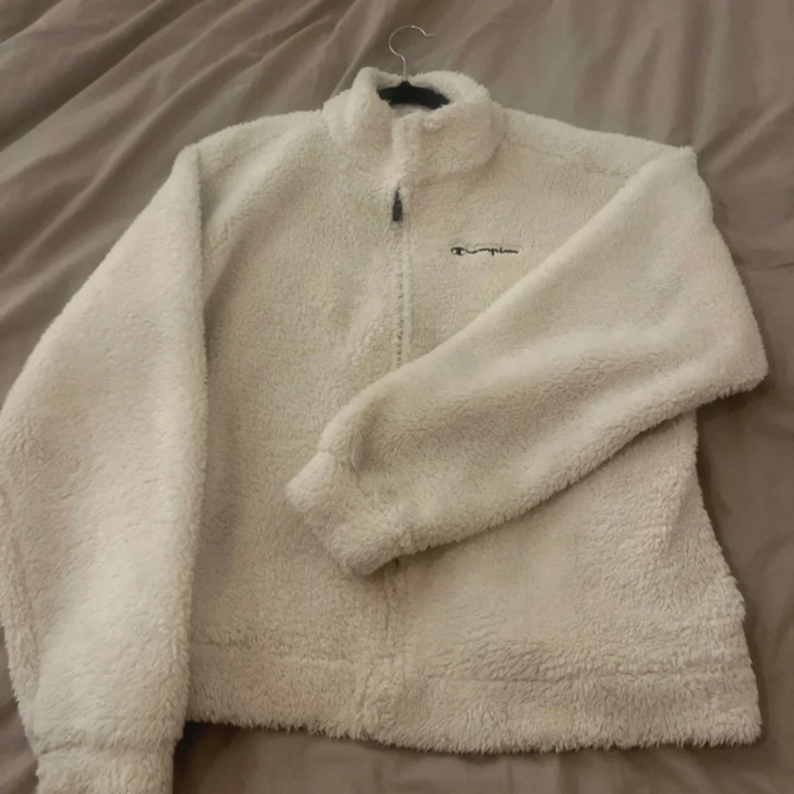 Vit teddyjacka från Champion - 1
