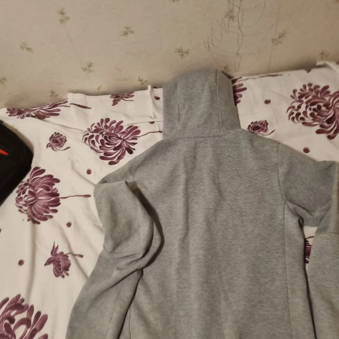 Grå hoodie från Nike - 92