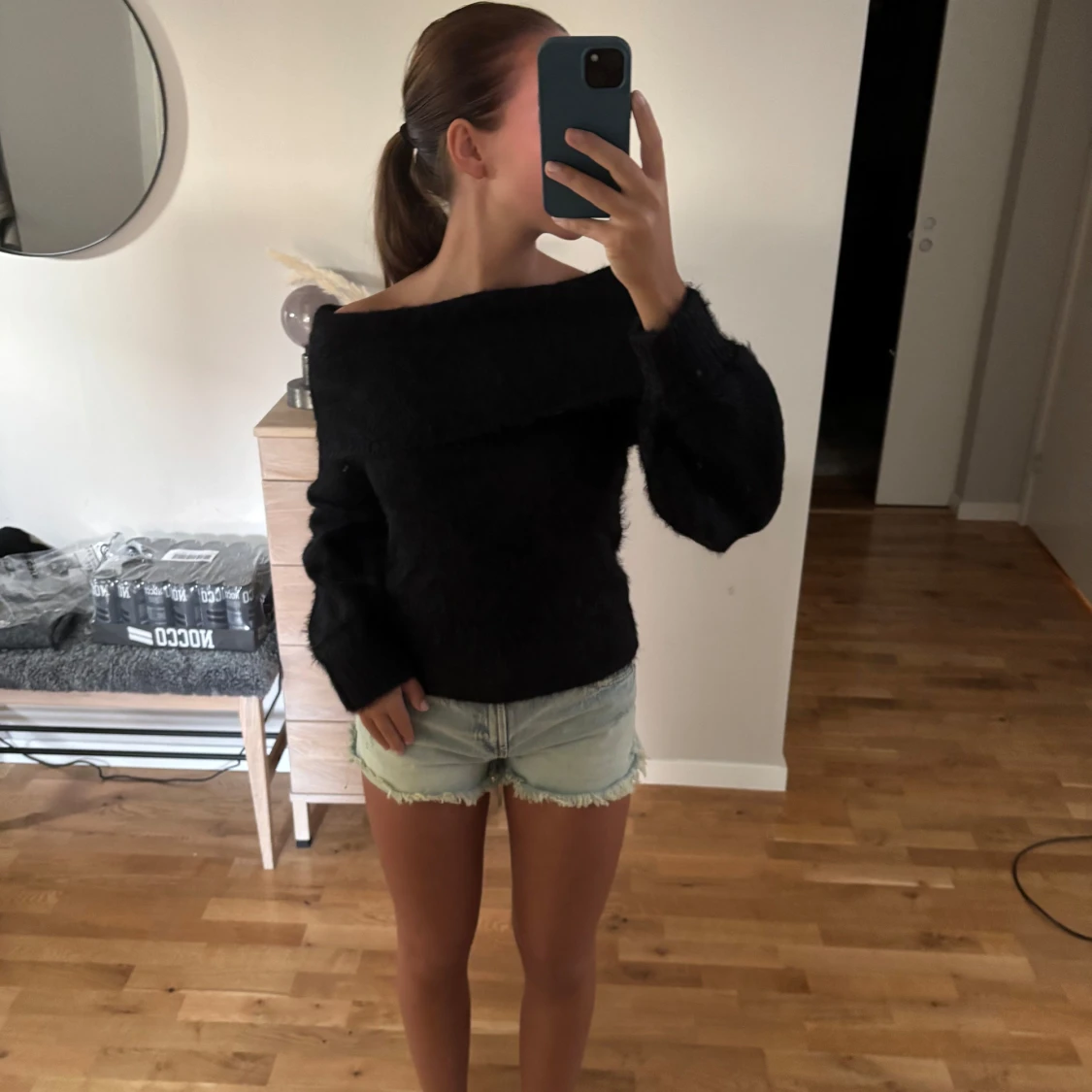 Svart offshoulder tröja - 91