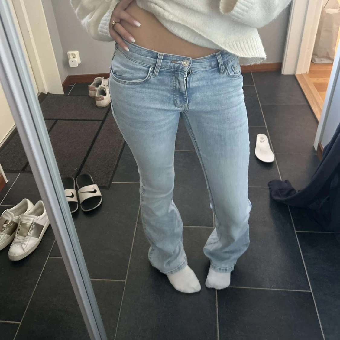 ljusblåa jeans  - 91