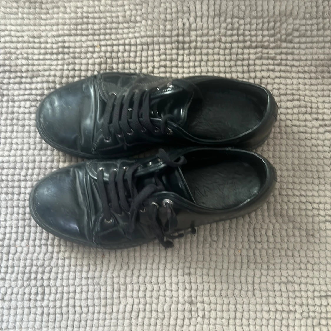 Helsvarta Lanvins - 92