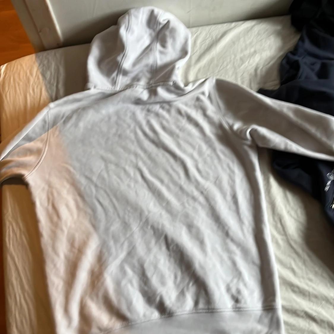 Vit hoodie från Sail Racing - 27