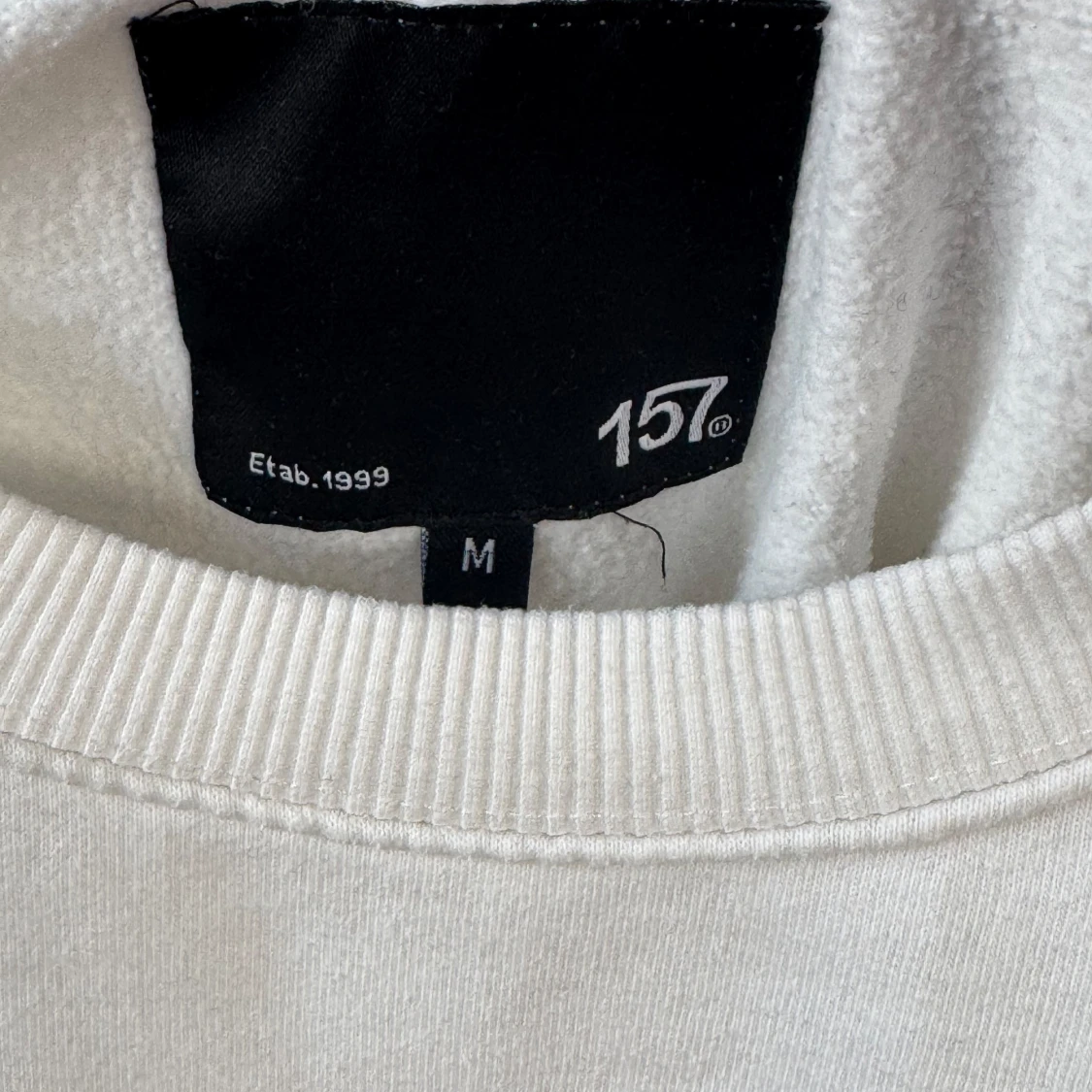 Vit tröja från 157 - 91