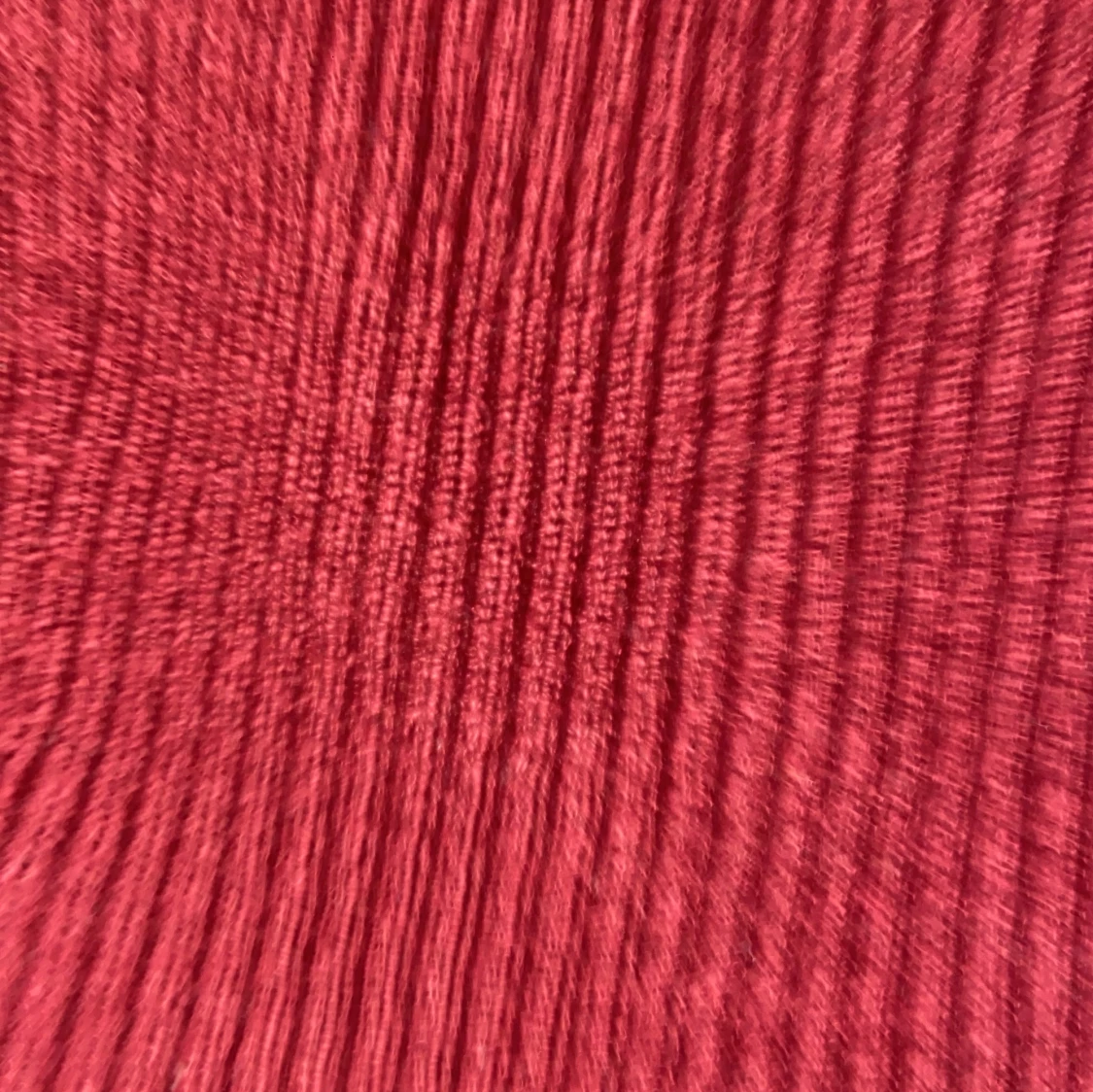 Vinröd ribbad polotröja - 92