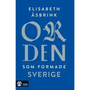  Elisabeth Åsbrink gör en lysande upptäcktsfärd genom svensk idéhistoria. Dagens Nyheter Det är välskrivet, ofta roligt och utmanar läsaren att säga emot och fundera på egna bättre exempel. Aftonbladet  Det brukar ju heta att ”land ska med lag byggas”. Men kanske kan man lika gärna tala om att land ska med ord byggas? Det är genom citat, traditioner, modeord och sångtitlar som vi gör oss en bild av vårt sammanhang, vårt arv, vår nation. Men tider förändras, språk förändras, nya ord kommer till, andra går förlorade.  I denna bok gör Elisabeth Åsbrink en forskningsresa genom svensk historia och talesätt, från den (kungliga) svenska avundsjukan till #metoo, för att ta reda på hur orden format svenska värderingar och hur vi klär dessa värderingar i ord.  Det finns inte mycket som är självskrivet med de ord som vi uppfattar som grundstenarna i vårt nationsbygge. Däremot går det att på lite oväntade ställen hitta något som är typiskt svenskt, det vill säga en relativt tidig uppmärksamhet på kvinnors och barns rättigheter i Det går an och Barnets århundrade.  Men hur svenskt är egentligen ishockey? Och får man egentligen säga vad som helst ”i det här landet”? Orden som formade Sverige  är en personlig, rolig och bitvis provocerande läsning av svenskheten, en nödvändig komplicering av ett nationalitetsbegrepp som på sina håll blivit väl enkelt.     Elisabeth Åsbrink gör en lysande upptäcktsfärd genom svensk idéhistoria. Dagens Nyheter Det är välskrivet, ofta roligt och utmanar läsaren att säga emot och fundera på egna bättre exempel. Aftonbladet Jag hoppas att 'Orden som formade Sverige' blir vida läst. Smålandsposten Åsbrinks bok är av ett eget slag. Den handlar mer om svenskarna än om Sverige. Mer om värderingar, mer om språk och tankevärldar än om årtal och regent- och regeringslängder. Den är fri i tanken, hoppar i tiden när den stöter på paralleller, befruktar de stora linjerna med anakronismer och sidospår, och som lärobok för oss som för ofta tittade ut genom klassfönstret under historielektionerna är den oslagbar. Västerbottenskuriren Kapitlet om vad svenskarna visste eller inte kände till om Förintelsen är en av de elegantare avrättningarna av Jan Guillou som skrivits, det apropå hans påstående från häromåret om att svensken intet visste om folkmorden före 1945. Expressen Åsbrink skriver med sedvanlig klarhet, ibland med vasst patos och alltid med nyfikenhet. Uppfordrande och stimulerande om svenska ord. Göteborgsposten Här finns en lång rad alldeles underbara texter. Kloka och vackert skrivna. Sydsvenska dagbladet Hon skriver elegant, humoristiskt, ibland med en ironisk ton, och bakom ligger en imponerande källforskning./.../ Jag hoppas att 'Orden som formade Sverige' blir vida läst. Borås Tidning Läsvärt och tänkvärt. BTJ     Format Inbunden   Omfång 343 sidor   Språk Svenska   Förlag Natur & Kultur Allmänlitteratur   Utgivningsdatum 2018-08-22   Medverkande Sara R. Acedo   ISBN 9789127156319  