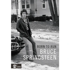 Born to run (bok, storpocket) - "Bruce Springsteen har åstadkommit något så anmärkningsvärt som en rockhistoria som är rolig att läsa"DN"Han är en svårslagen berättare" Expressen   "Att skriva om sig själv är märkligt ... Men i ett sådant här projekt har författaren avgett ett enda löfte, och det är att visa läsaren sitt inre. På de här sidorna har jag försökt göra det." Bruce Springsteen År 2009 stod Bruce Springsteen och E Street Band för underhållningen på Super Bowl. Upplevelsen var så omvälvande att Bruce bestämde sig för att skriva om den. Det var så denna personliga självbiografi tog sin början.Under de senaste sju åren har Bruce Springsteen i hemlighet ägnat sig åt att skriva berättelsen om sitt liv och bjuder här på samma ärlighet, humor och originalitet som utmärker hans låtar. Han beskriver den katolska uppväxten i Freehold i New Jersey, som väckte hans drömmar och ledde fram till ögonblicket han kallar Big Bang: att se Elvis Presleys debut på Ed Sullivan Show. Här skildrar han på ett levande sätt sin drivkraft att bli musiker, sina tidiga år som barbandskung i Asbury Park och E ­Street Bands tillkomst. Med stor öppenhet berättar han för första gången om de personliga motgångar som inspirerat hans främsta verk, och visar varför låten Born to Run har en djupare innebörd än de flesta känner till. Born to Run är en ögonöppnare för alla som någonsin gillat Bruce Springsteen, men boken är mer än en legendarisk rockstjärnas memoarer. Det är en bok för knegare och drömmare, älskare och ensamvargar, konstnärer, galningar och alla som någonsin velat döpas i det heliga vatten vi kallar rock’n’roll. Sällan har en artist berättat sin historia med en sådan kraft och spännvidd. I likhet med hans låtar­ - Thunder Road, Badlands, Darkness on the Edge of Town, The River, Born in the USA, för att nämna några - är Bruce Springsteens självbiografi skriven med en unik låtskrivares poetiska skärpa och en reflekterande människas livserfarenhet.  Bruce Springsteen slog igenom 1975 med albumet Born to Run. Han har blivit invald i Rock and Roll Hall of Fame, Songwriters Hall of Fame och New Jersey Hall of Fame. Han har till delats tjugo Grammy Award, en Oscar och Kennedy Center Honors. Han bor i New Jersey med sin familj.Översättning av Erik MacQueen Omslagsfoto © Frank Stefanko    "Rockbiografier är en träig genre, men Springsteen har åstadkommit något så anmärkningsvärt som en rockhistoria som är rolig att läsa ... Ja, ibland skriver Springsteen som om han håller ett brandtal från en stor arena under en fyratimmarskonsert ... Resultatet är en jovialisk prosa där man hör hans hesa skratt."  Malena Rydell, DN  "Jag blir flera gånger också genuint rörd av den genuina välvilja, snällhet, som berättarrösten utstrålar. Och jag blir lika berörd när Springsteen med retorisk skicklighet förklarar sin gränslösa kärlek till förlösande soul och rock’n’roll samt, senare i livet, kärleken till själva kärleken" Andres Lokko, SVD  "Bruce Springsteen ger allt i självbiografin ... Översättningen av Erik MacQueen är utmärkt, koncis, med flytet intakt." Jan Gradvall, Expressen"I sista kapitlet skriver han naket till sin far, som fick diagnosen paranoid schizofreni, och konstaterar för egen del att 'djävulen är aldrig mer än en dag bort'. Det är mörkt. Men i epilogen skymtar ljuset. Bruce Springsteen sätter sig på sin motorcykel, flyr in i ensamheten och fångar den frihetskänsla han tonsatt så många gånger tidigare. Han är en svårslagen berättare." Anders Nunstedt, Expressen  "Boken känns också som en av Springsteens spelningar. Den är lång och utmattande och extatisk och larvig och rolig och sorgsen och sentimental och kärv och romantisk och obehaglig. Texten böljar fram, med det förtvivlade mörkret i en ballad som Point blank och upp till de nästan löjligt lyckliga vågtopparna i en hysterisk Twist and shout." Marcus Larsson, Aftonbladet "Allra bäst blir den här boken när Bruce Springsteen pratar musik. Hur kan han få en låt som Born to run, som vi har hört så många gånger, att växa ännu mer när vi får följa med sex månader in i skapelse-processen av den här låten? Där och då blir den här boken gåshud på riktigt." Per Sinding-Larsen, SVT Kulturnyheterna "Till skillnad från majoriteten av dem som kommer ut med musikbiografier har Bruce Springsteen skrivit sin bok helt själv. Han är en driven berättare som med säker hand kombinerar detaljer och analyser, skratt och djupaste allvar. Det finns en rytm, en känsla för tempo som han har med sig från låtskrivandet." Johan Lindqvist, Göteborgs-Posten    Format Storpocket   Omfång 541 sidor   Språk Svenska   Förlag Natur &amp; Kultur Allmänlitteratur   Utgivningsdatum 2021-11-19   Medverkande Erik MacQueen   ISBN 9789127174665  