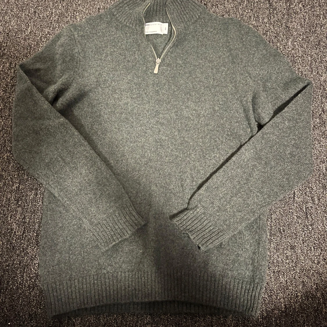 Grön stickad quarterzip från ASOS