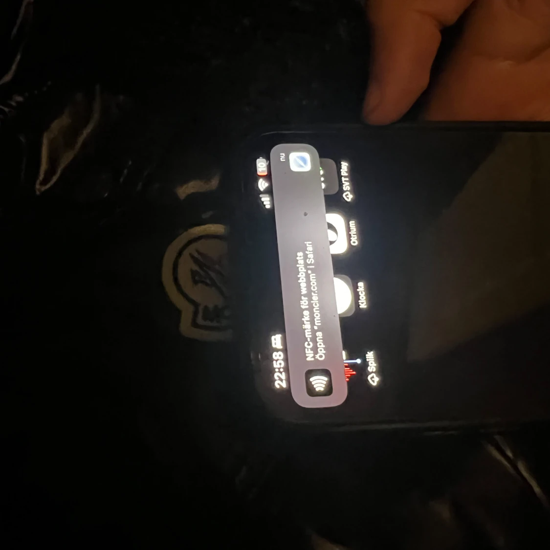 Marinblå pufferjacka från Moncler - 92