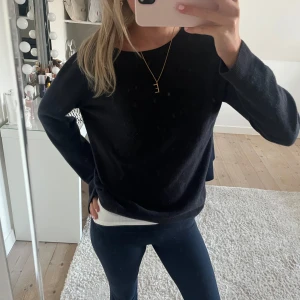 Stickad tröja  - Såå fin i 100% Kashmir