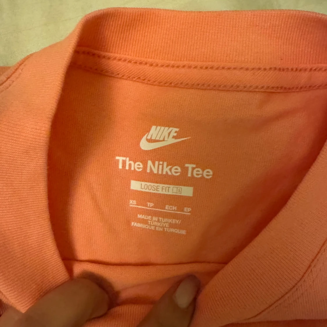 Korallfärgad t-shirt från Nike - 91