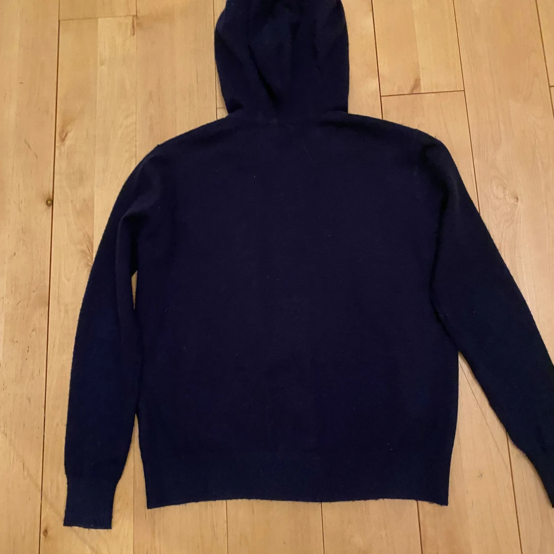 Mörkblå hoodie från Ahlquist Clothing - 90