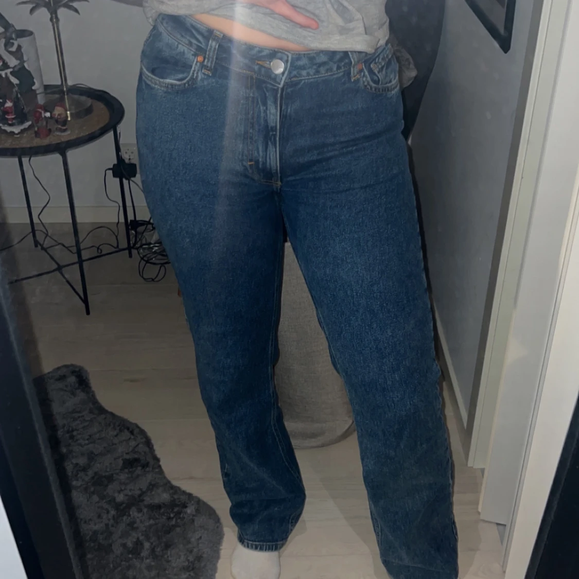 Blå jeans från bikbok