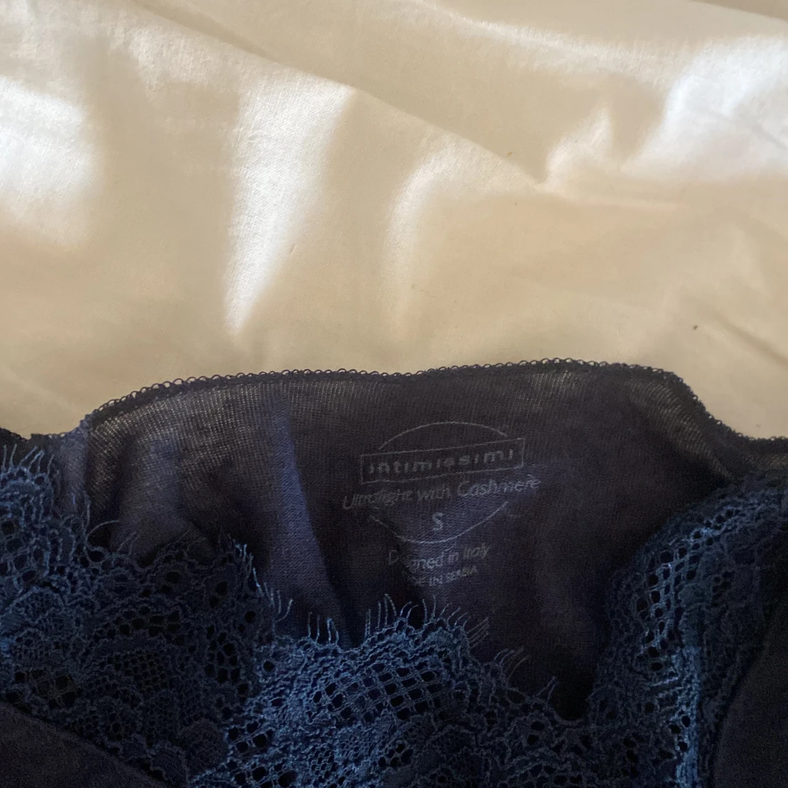 Mörkblå långärmad topp från Intimissimi - 90