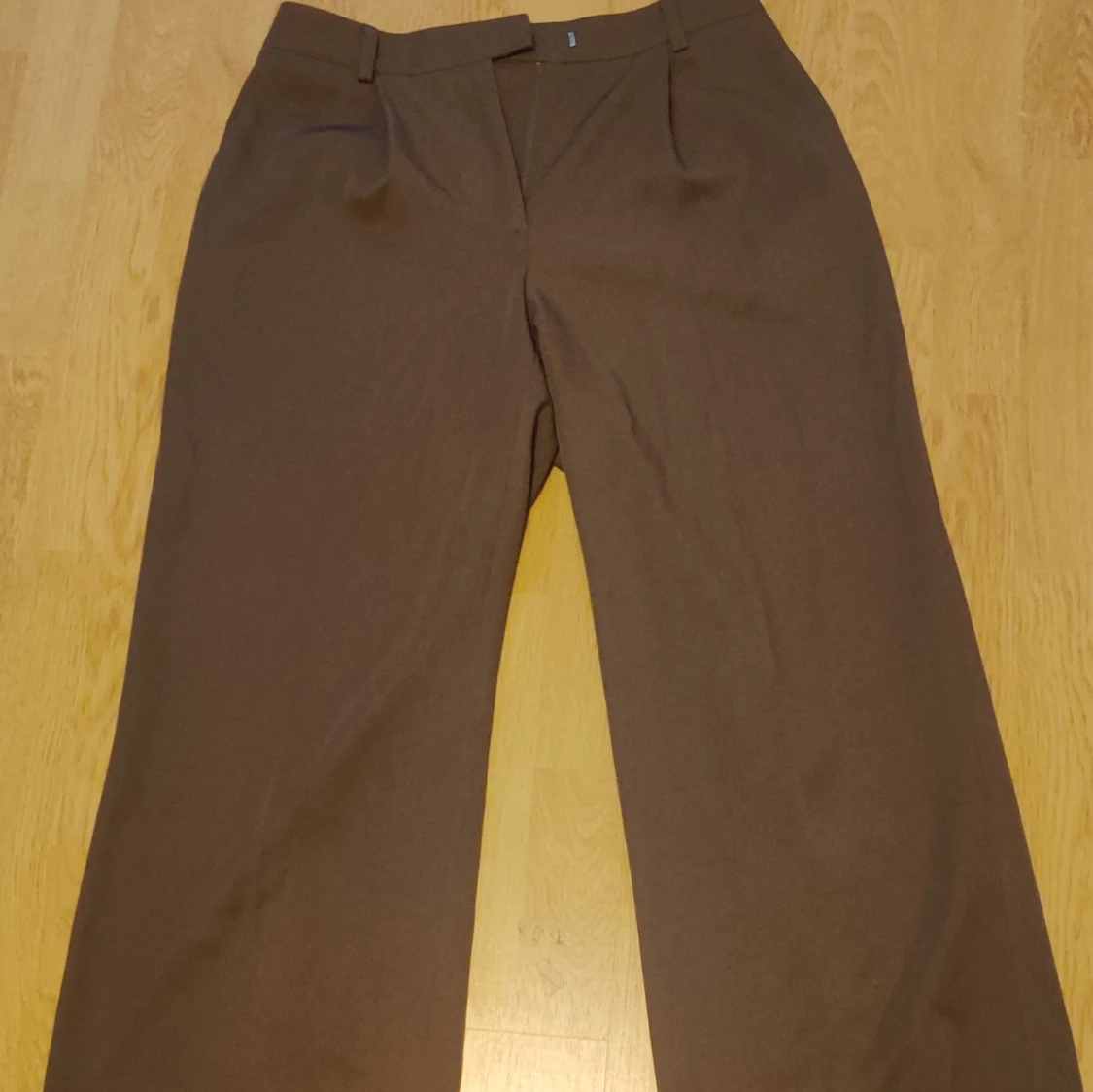 Bruna kostymbyxor - 91