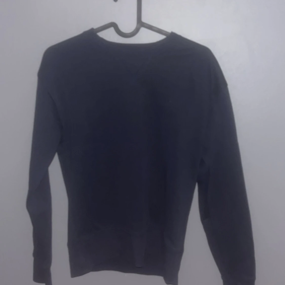 Mörkblå tröja från GANT