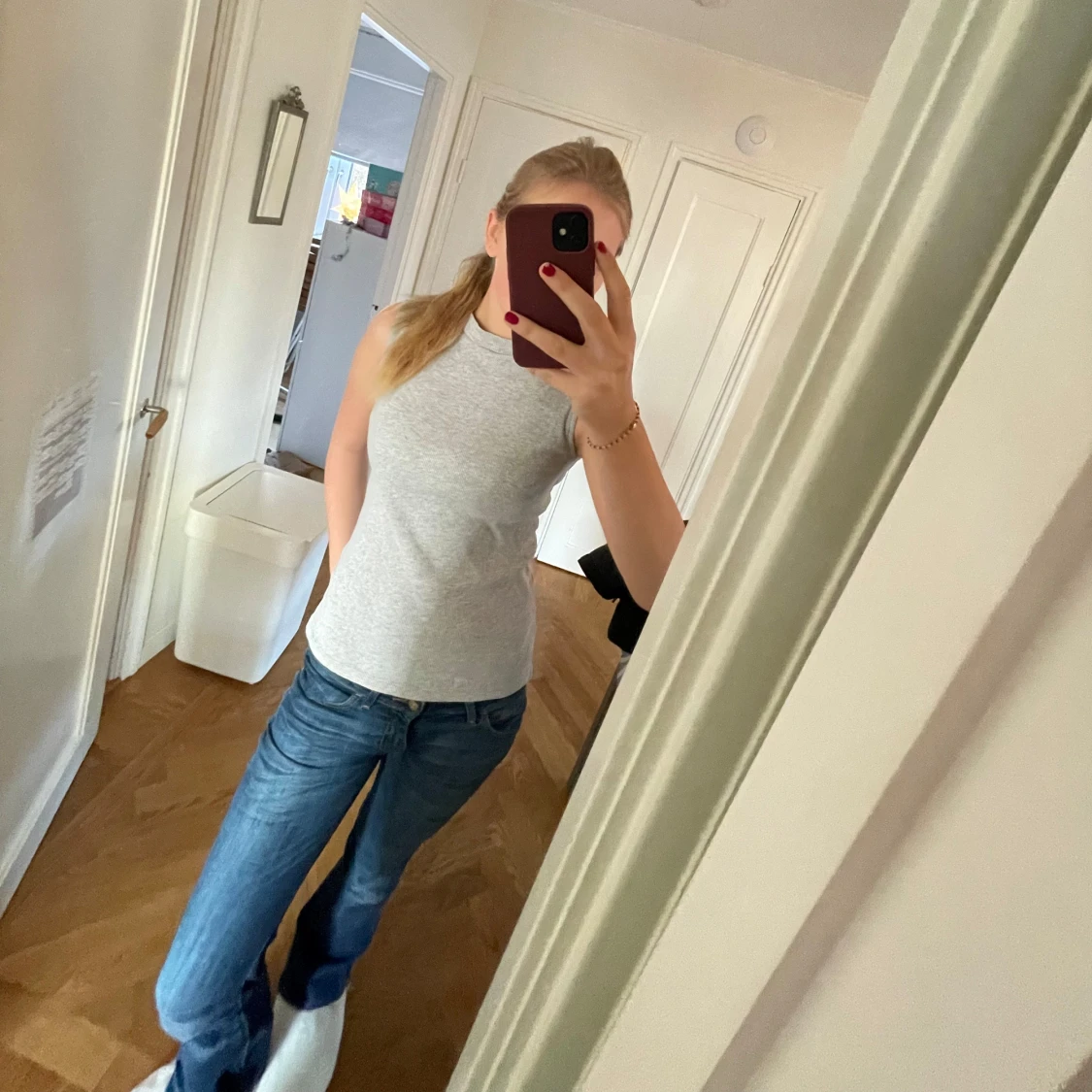 Snygg grå kortärmad topp