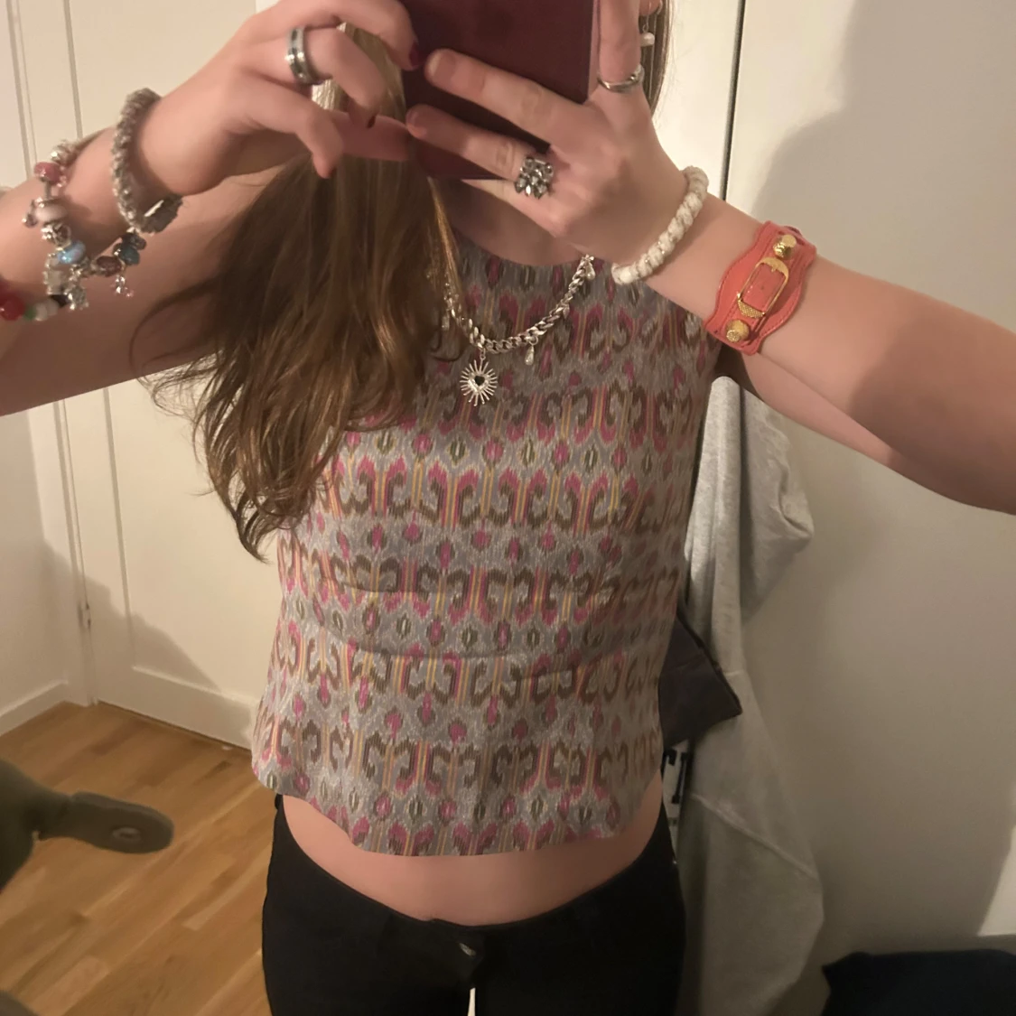 Mönstrad ärmlös topp - 90