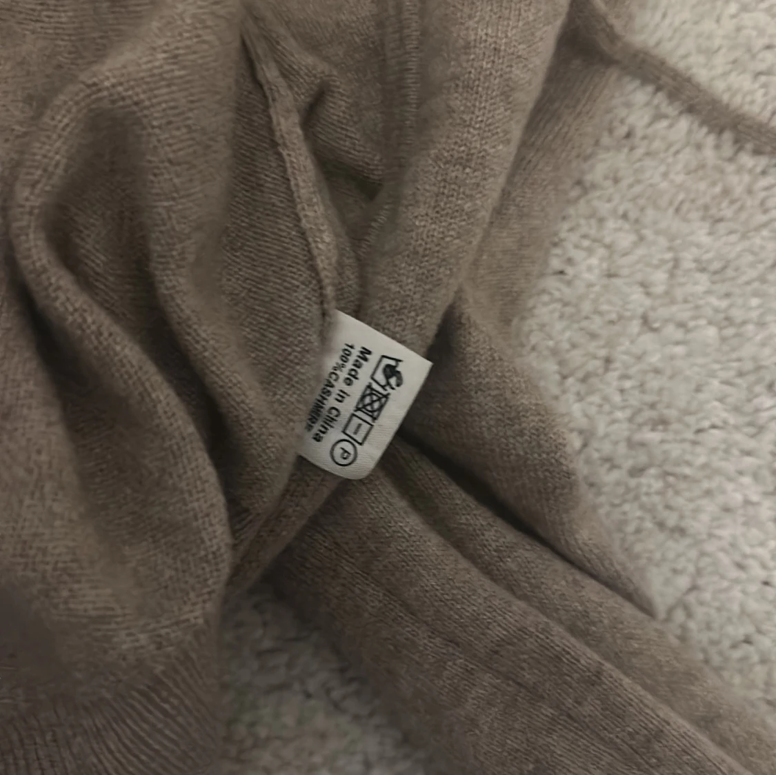 Biege hoodie från Soft Goat - 4