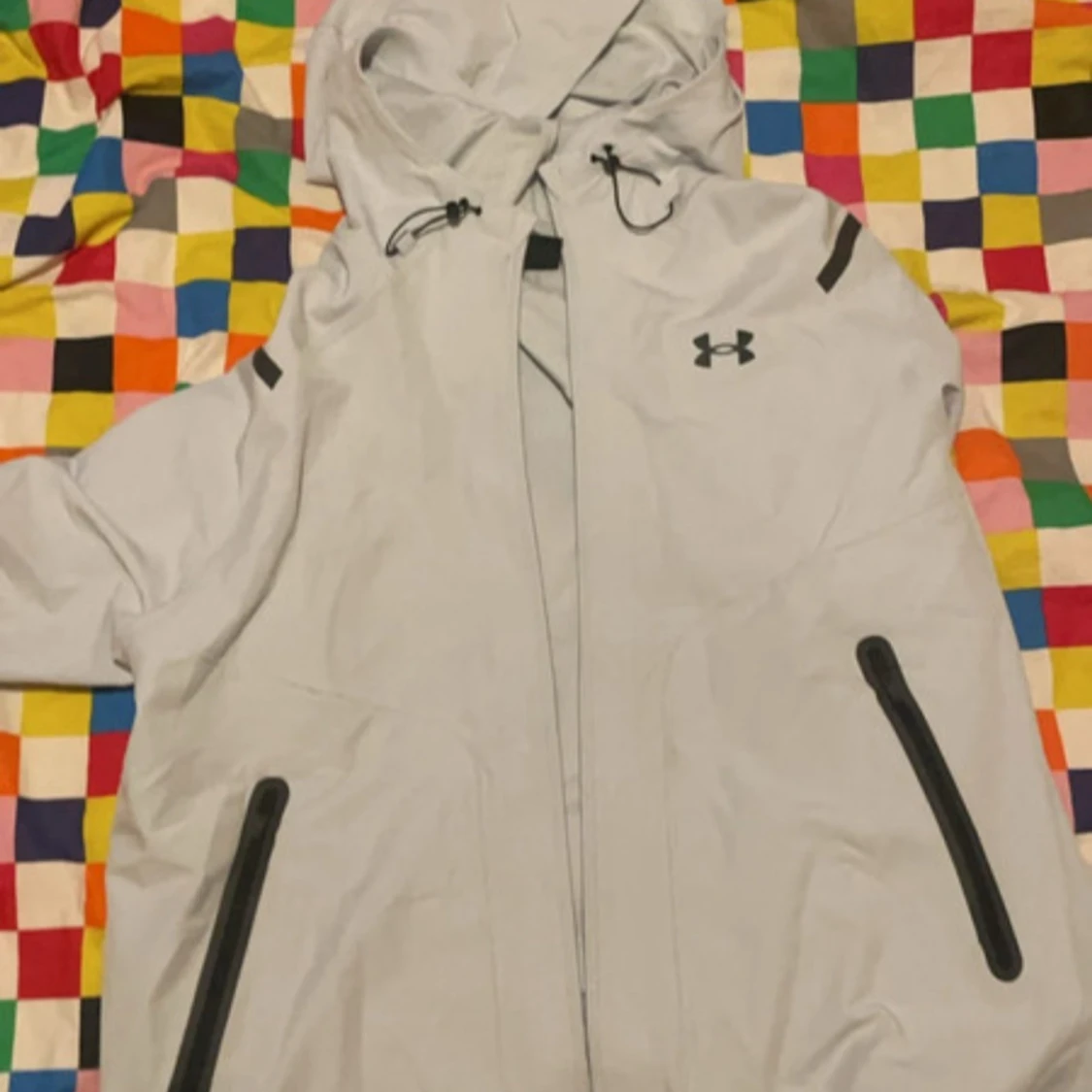 Vit vindjacka från Under Armour - 1