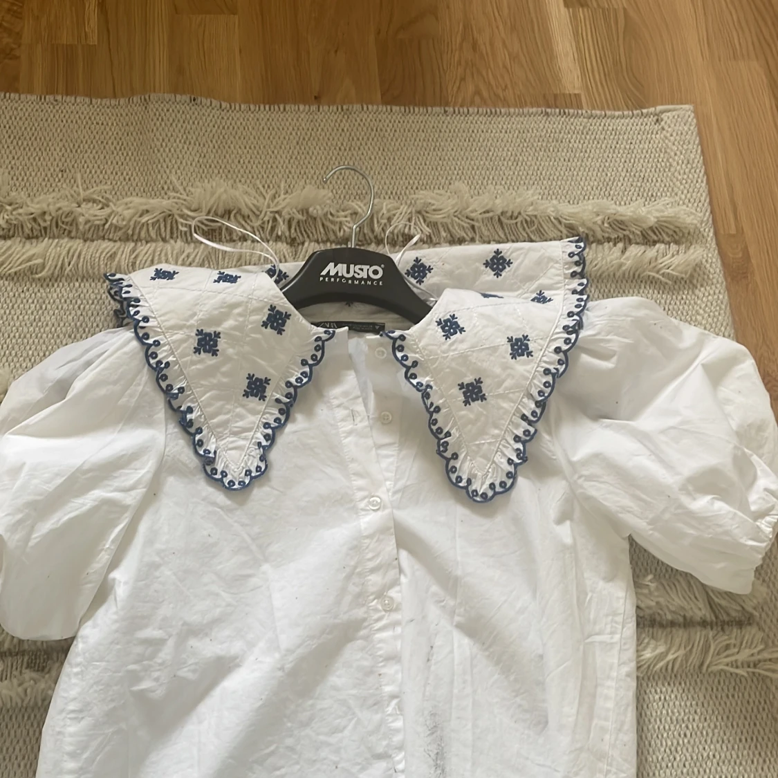 En jättesöt blus/topp ifrån zara 