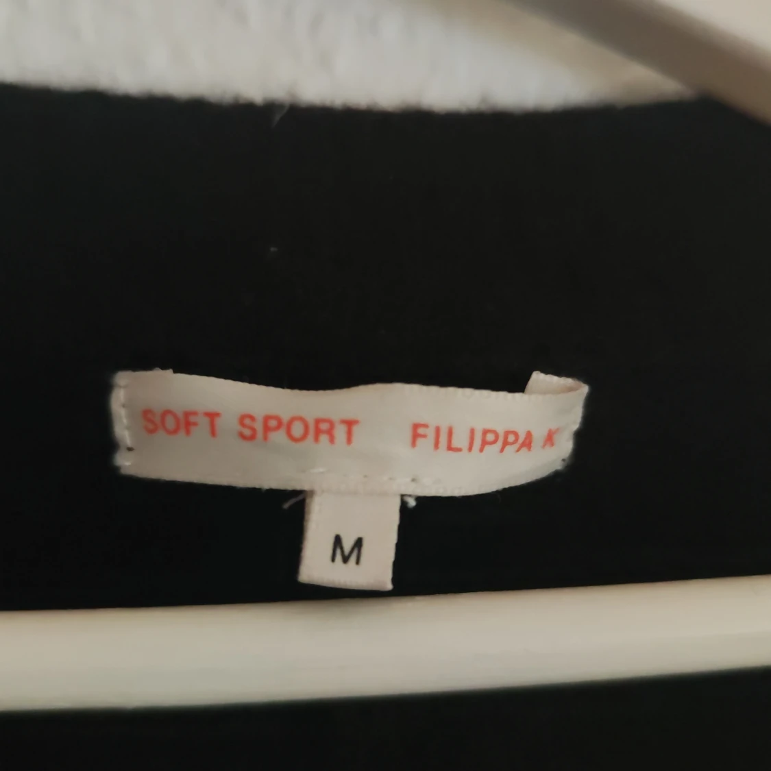 Svart långärmad kofta från Filippa K - 2