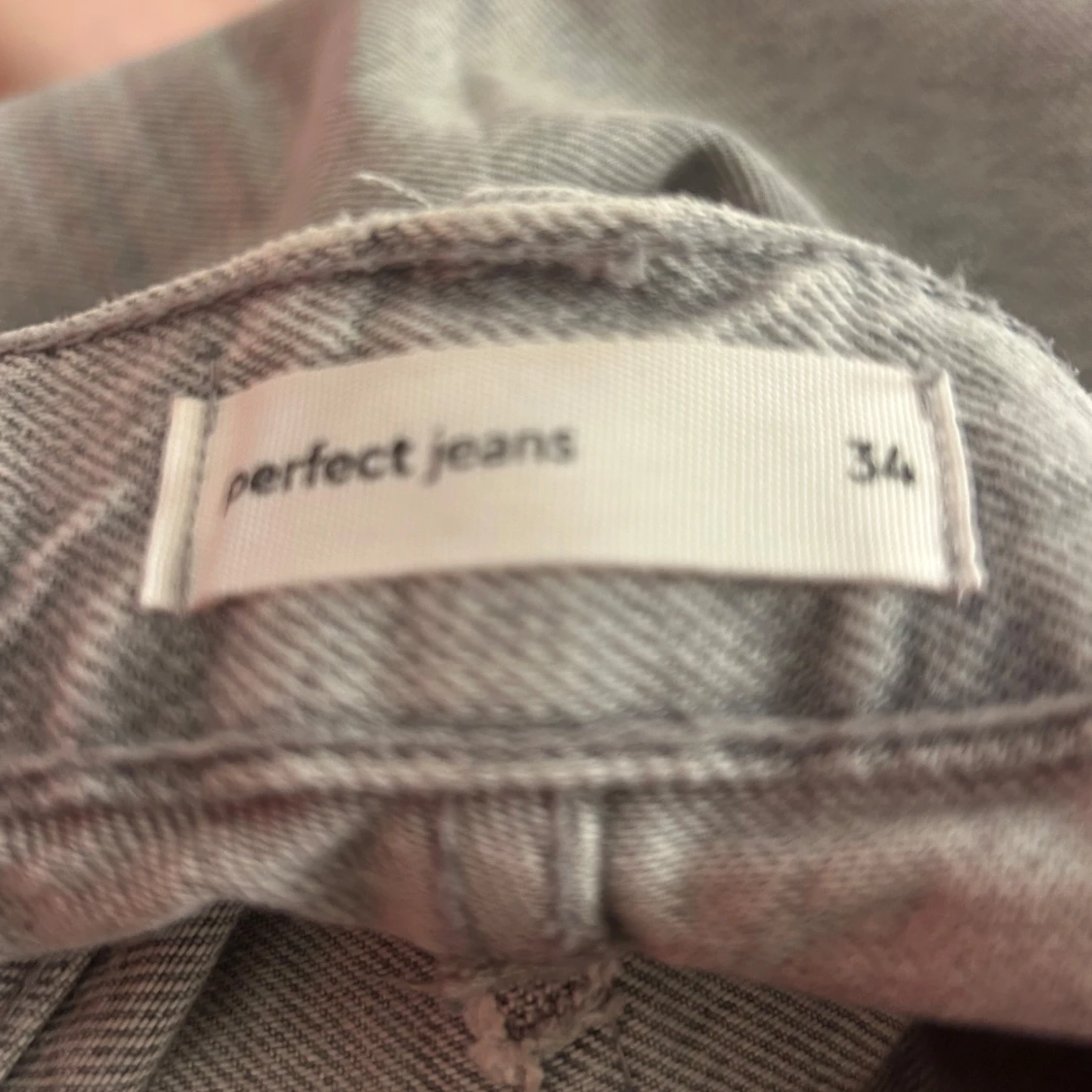 Grå jeans från Perfect Jeans - 3