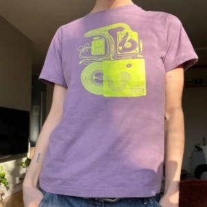 Cool tshirt - Cool vintage tshirt🌺