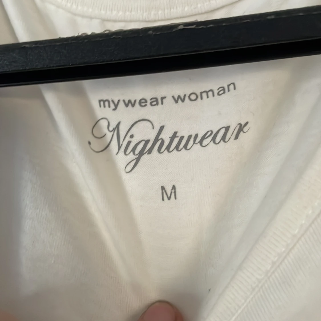 Vit t-shirt med julmotiv från Mywear - 1