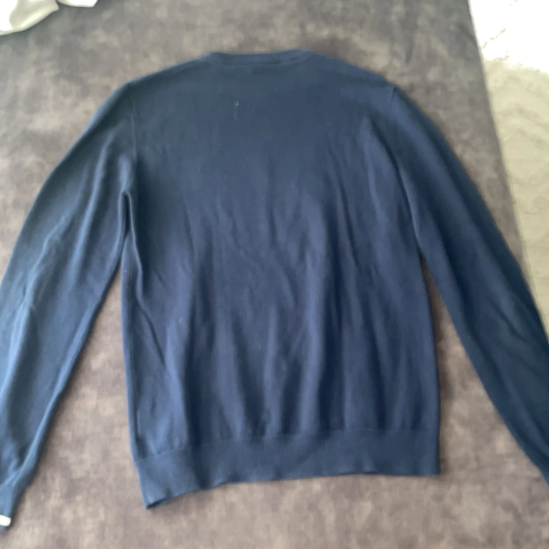 Mörkblå tröja från BOSS - 90