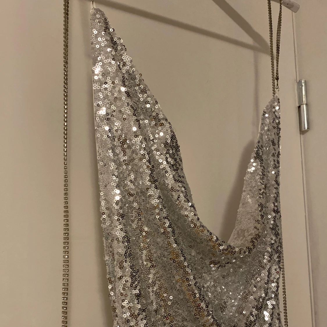 Silvrig paljettklänning nyår - 90