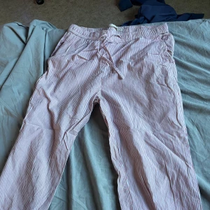 Gammla lager 157 pyjamas byxor  - Skick 6/10 lite slitna där nere ljusrosa storlek S