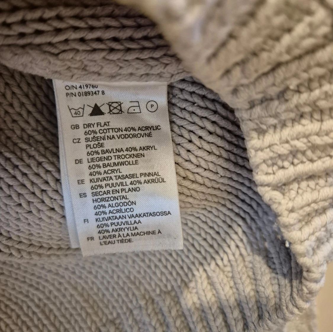 Stickad tröja HM - 92