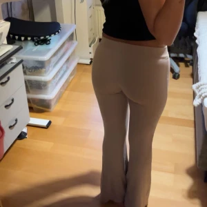 Ljusbeige yogapants - Low/midwaist, nyskick