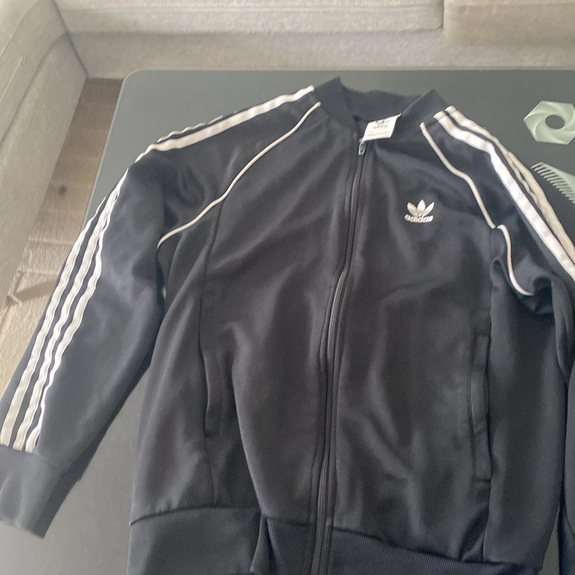 Svart träningsjacka från Adidas
